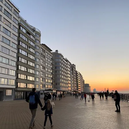 Oskar Luxe Op Zeedijk Met Zeezicht * Oostende